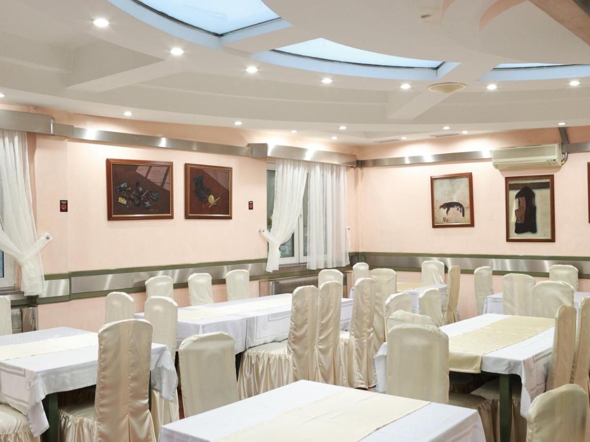 Hotel Lupus Novi Sad Exterior photo